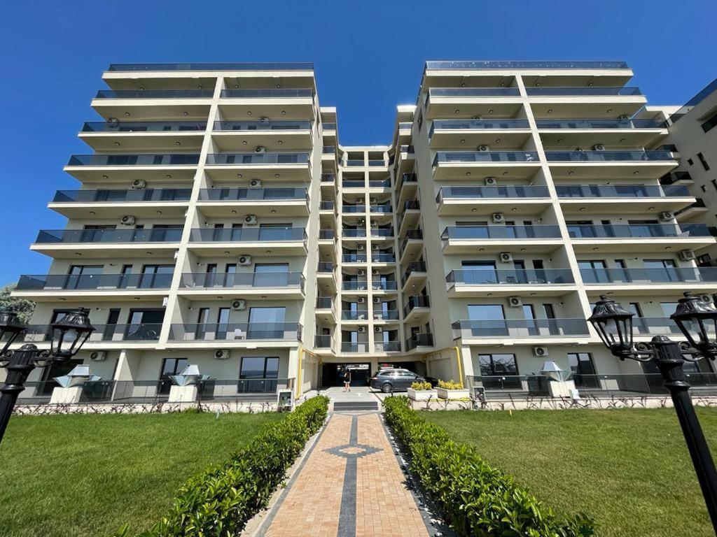 Ini Apartment Solid House Butoaie Mamaia Exterior photo